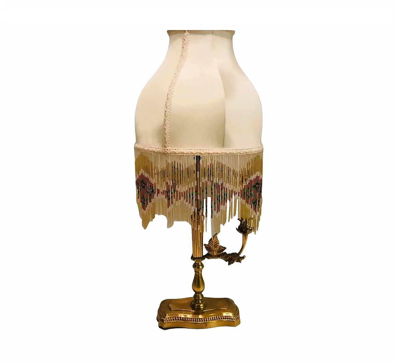 Lampada da tavolo in ottone con paralume in perline di seta, anni '60 1207163