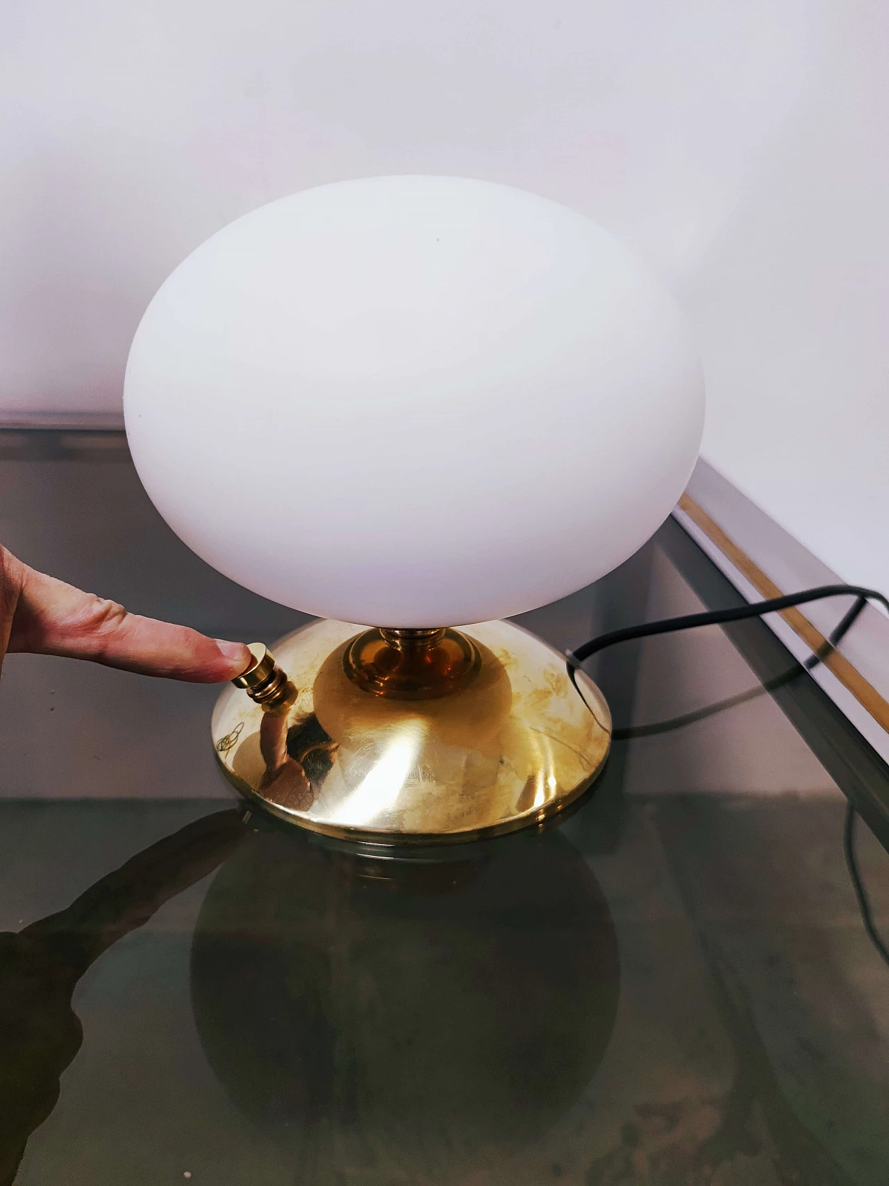 Table lamp in brass and glass, 80s 1208101