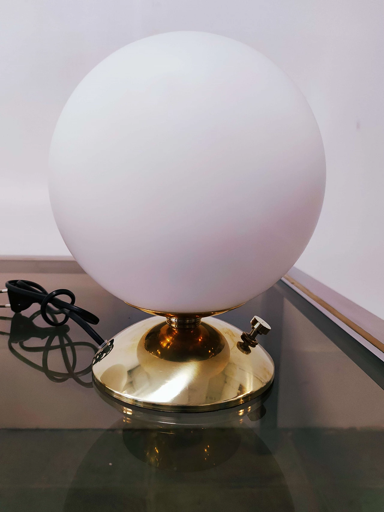 Table lamp in brass and glass, 80s 1208107