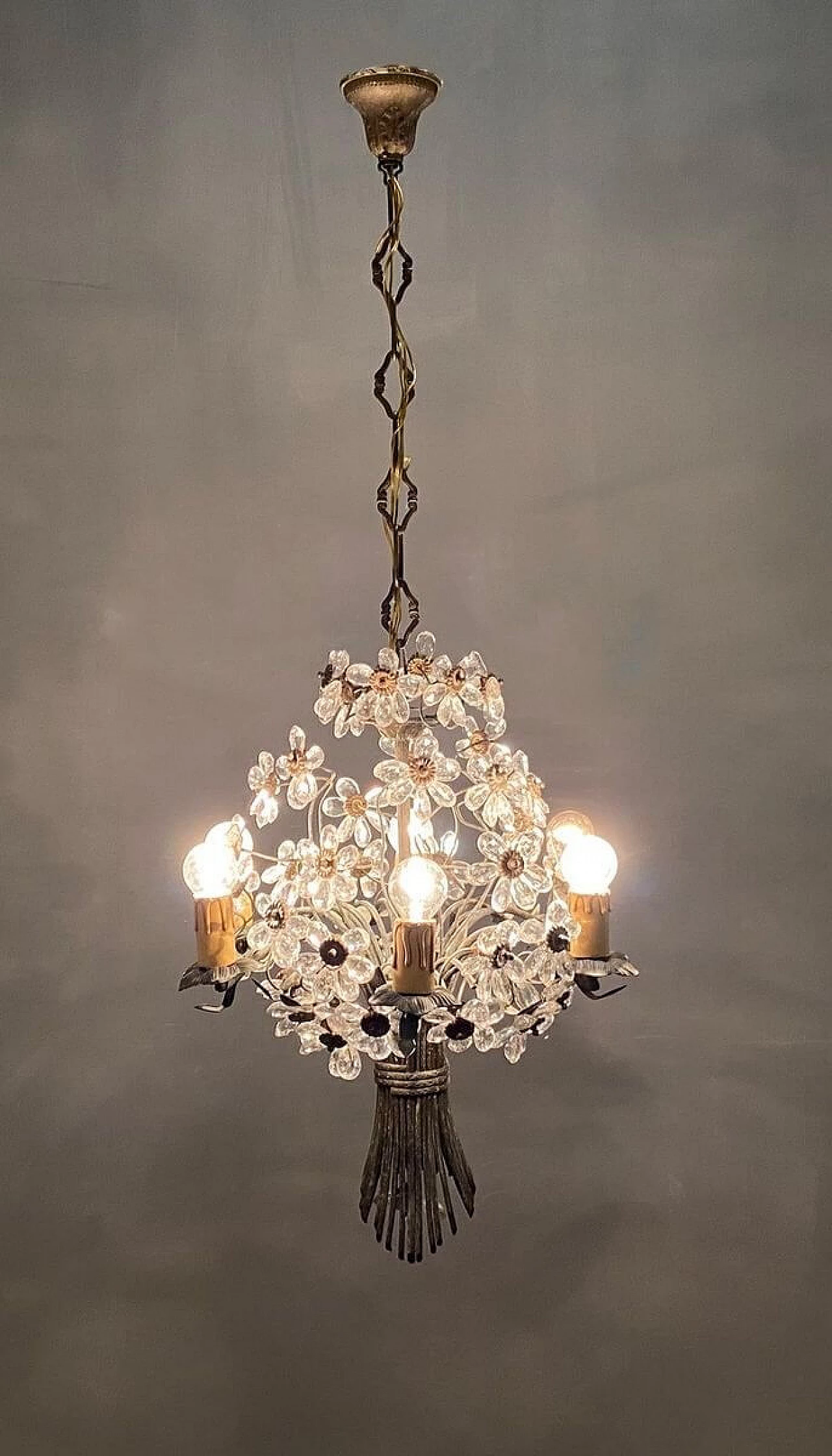 Bronze chandelier with crystal flowers in the style of Maison Baguès, 20s 1209674