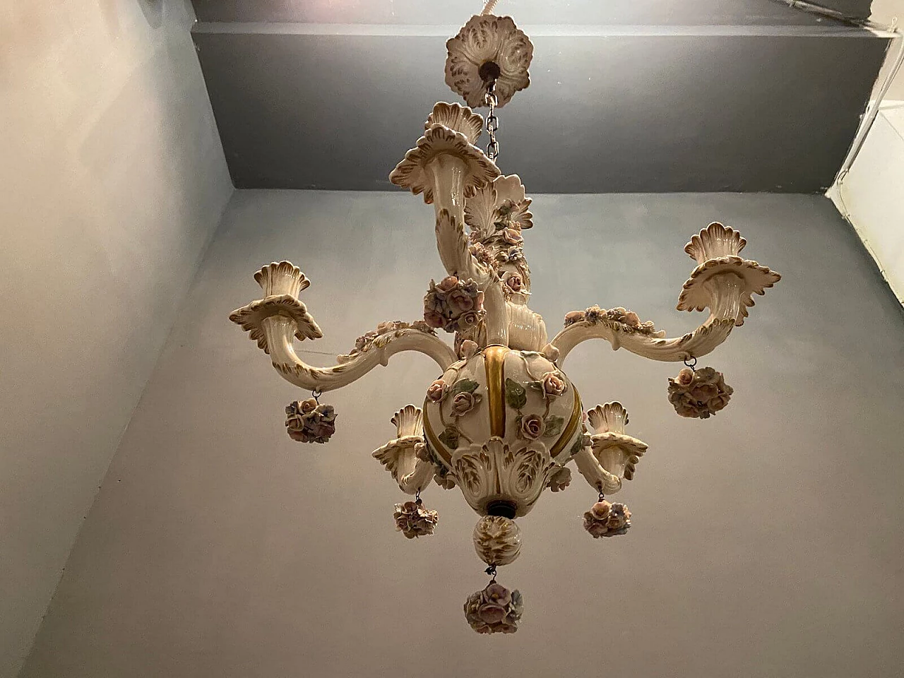 Chandelier in Capodimonte porcelain, 50s 1209741