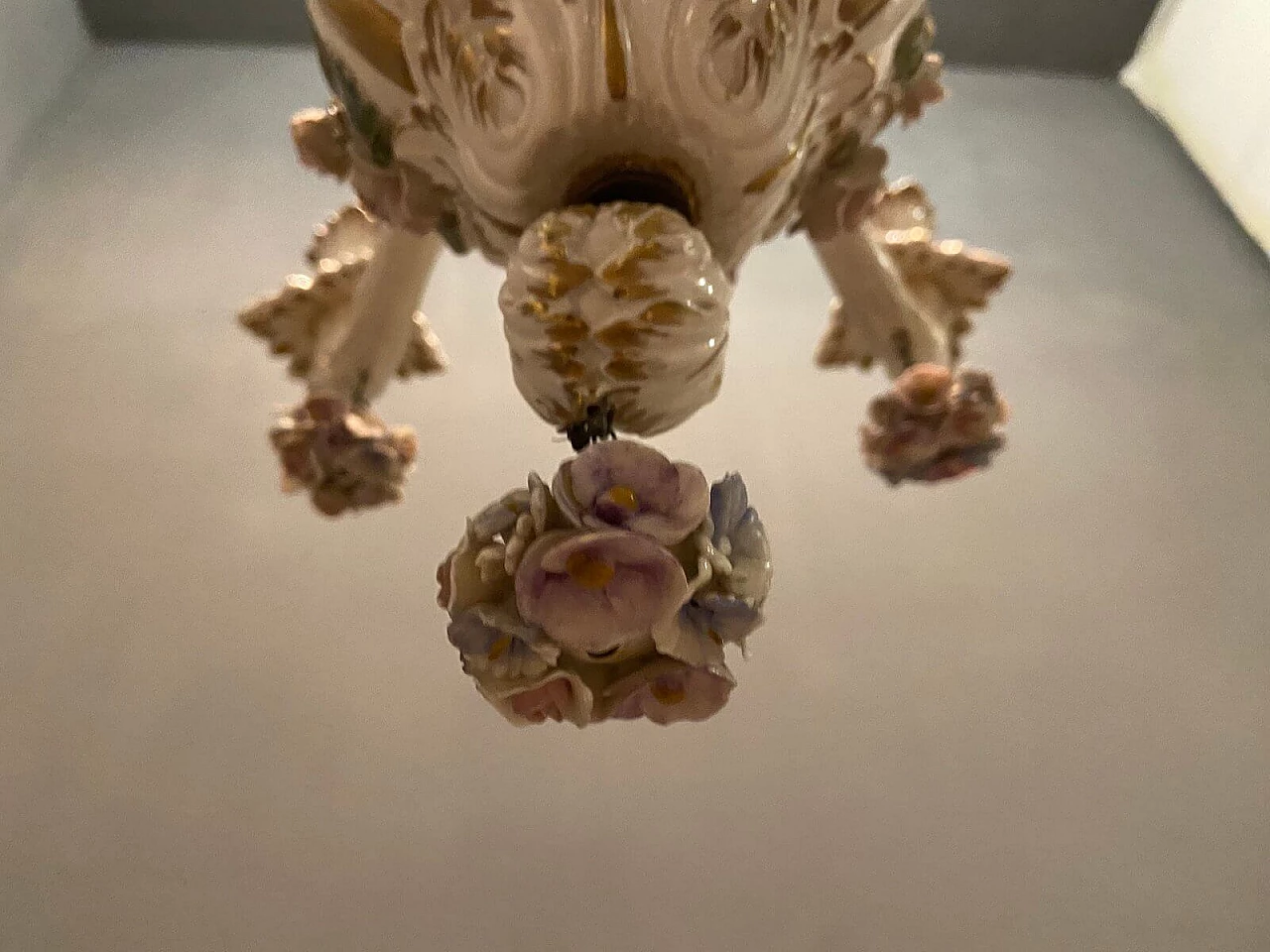 Chandelier in Capodimonte porcelain, 50s 1209742