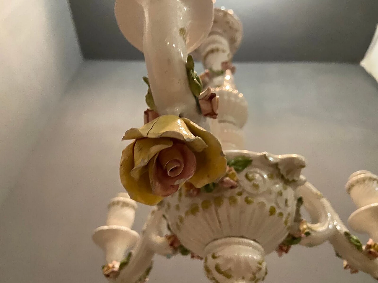 Chandelier in porcelain, 60s 1209837