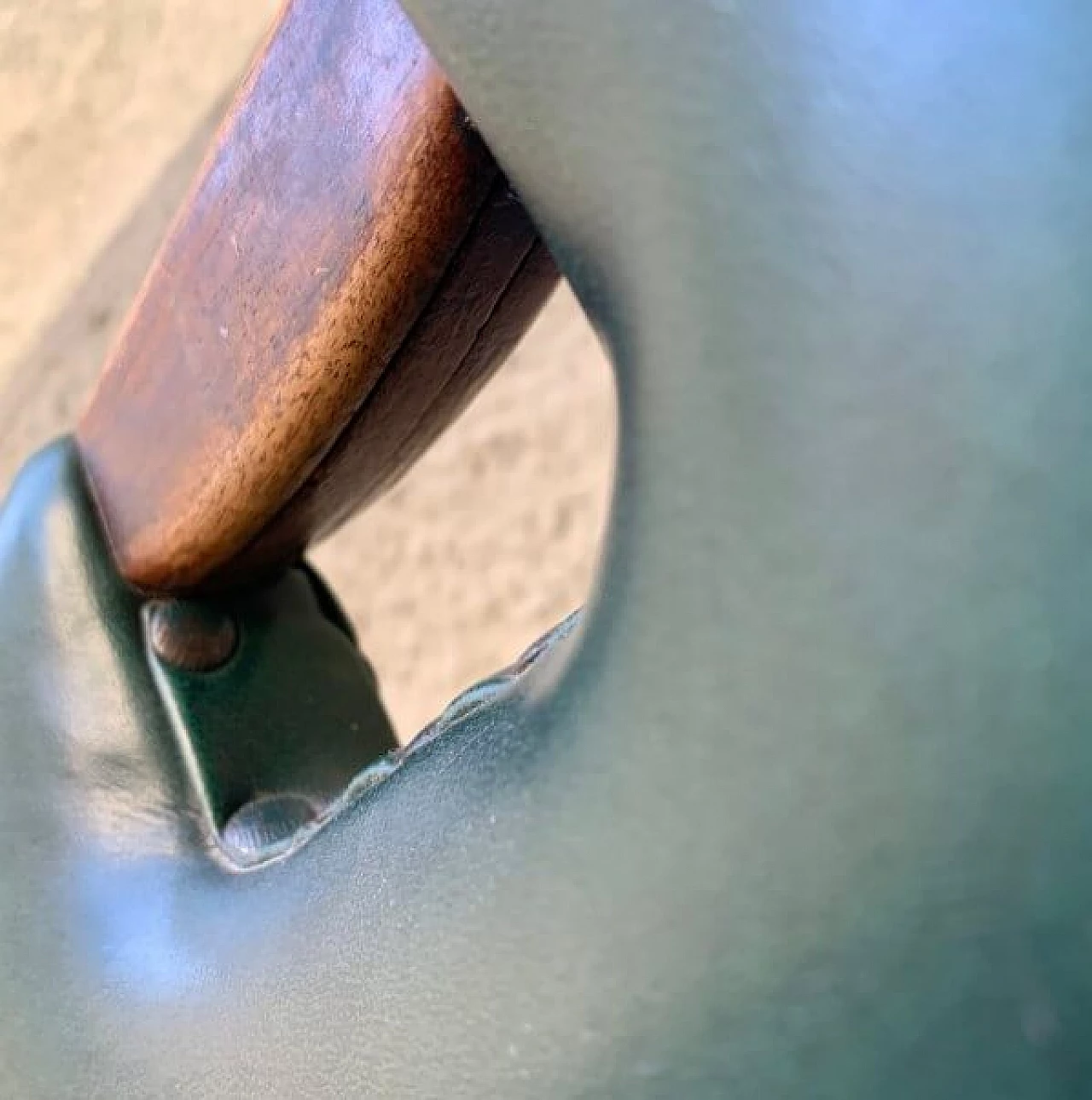 4 Chairs in wood and vinyl, 40s 1209963