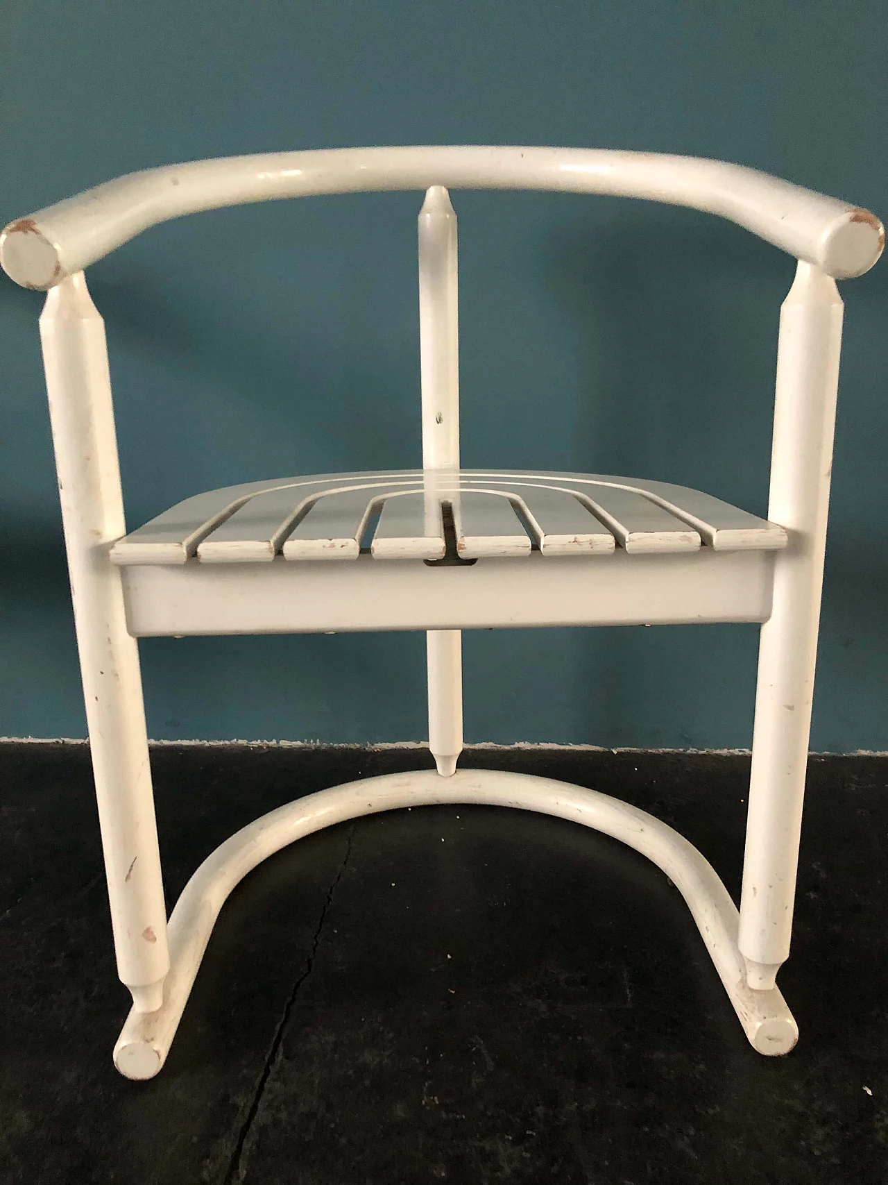 Coppia di sedie in legno bianche, anni '60 1210123