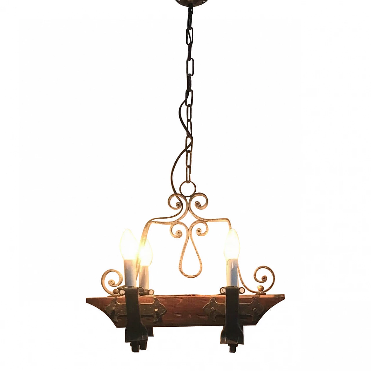 Lampadario in ferro battuto e legno, anni '60 1210323