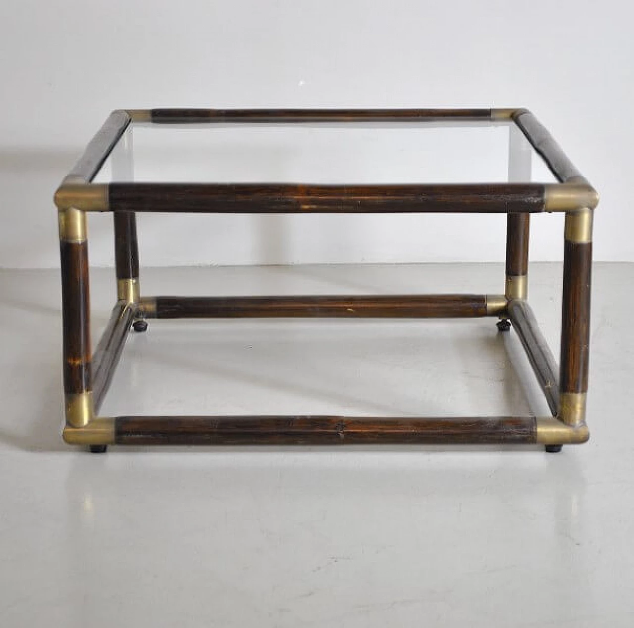 Tavolino quadrato in bambù e ottone con ripiano in vetro, anni '60 1210343