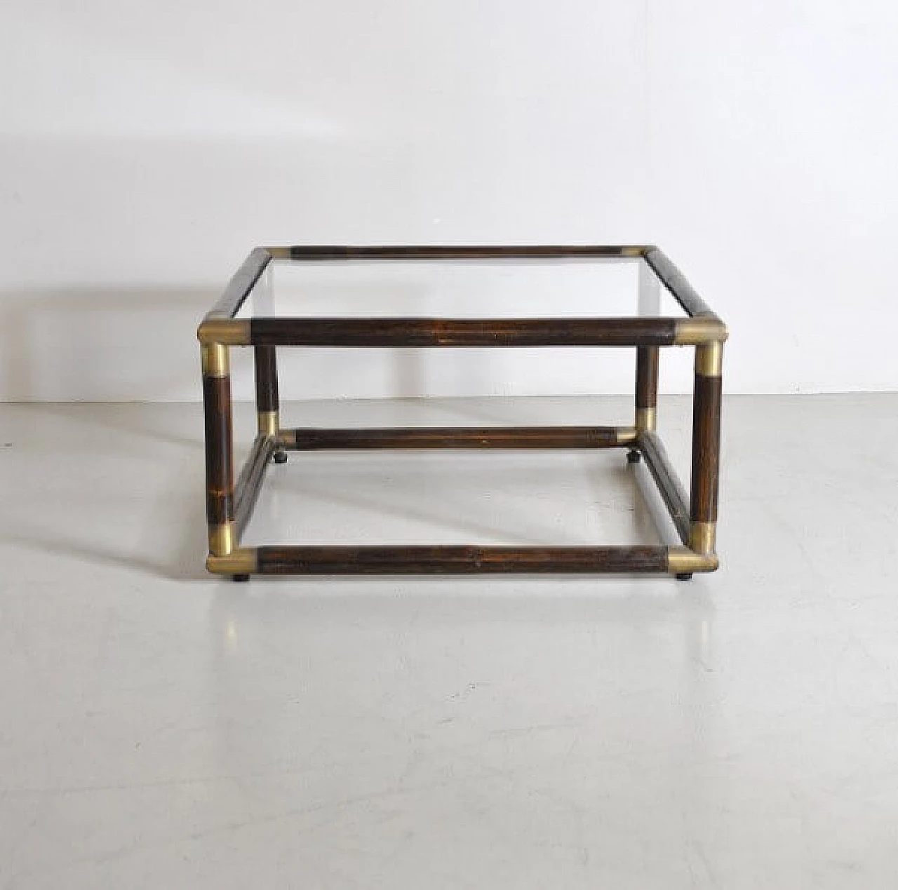 Tavolino quadrato in bambù e ottone con ripiano in vetro, anni '60 1210344
