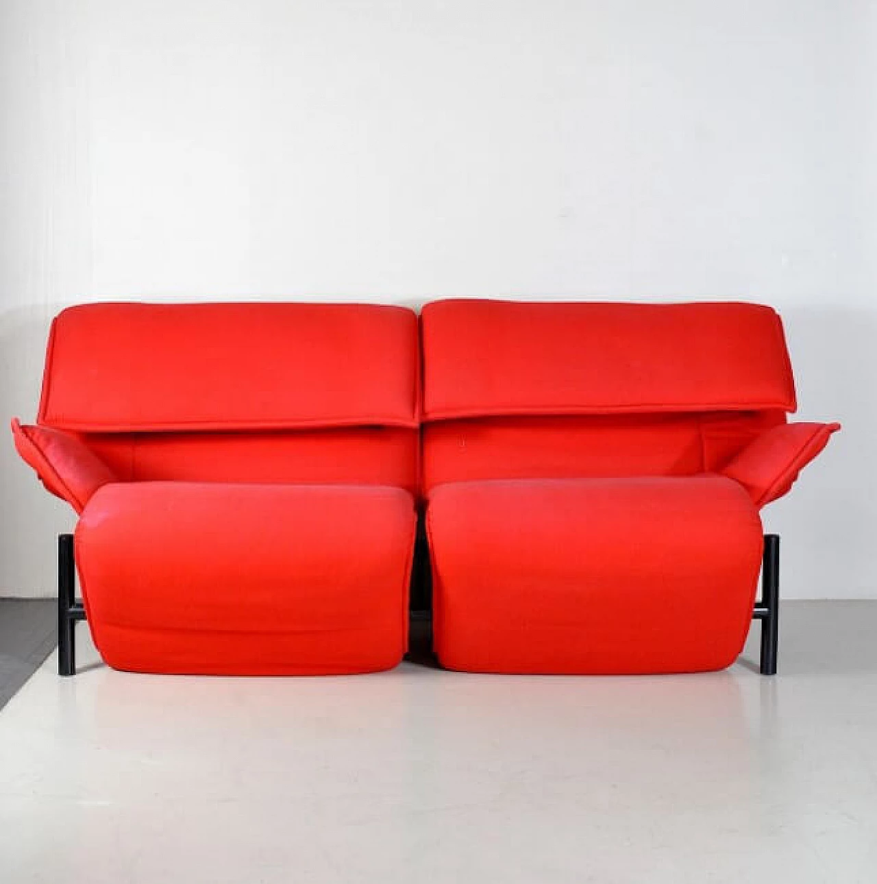 Two-seater fabric sofa by Vico Magistretti for Cassina, 80s 1210432