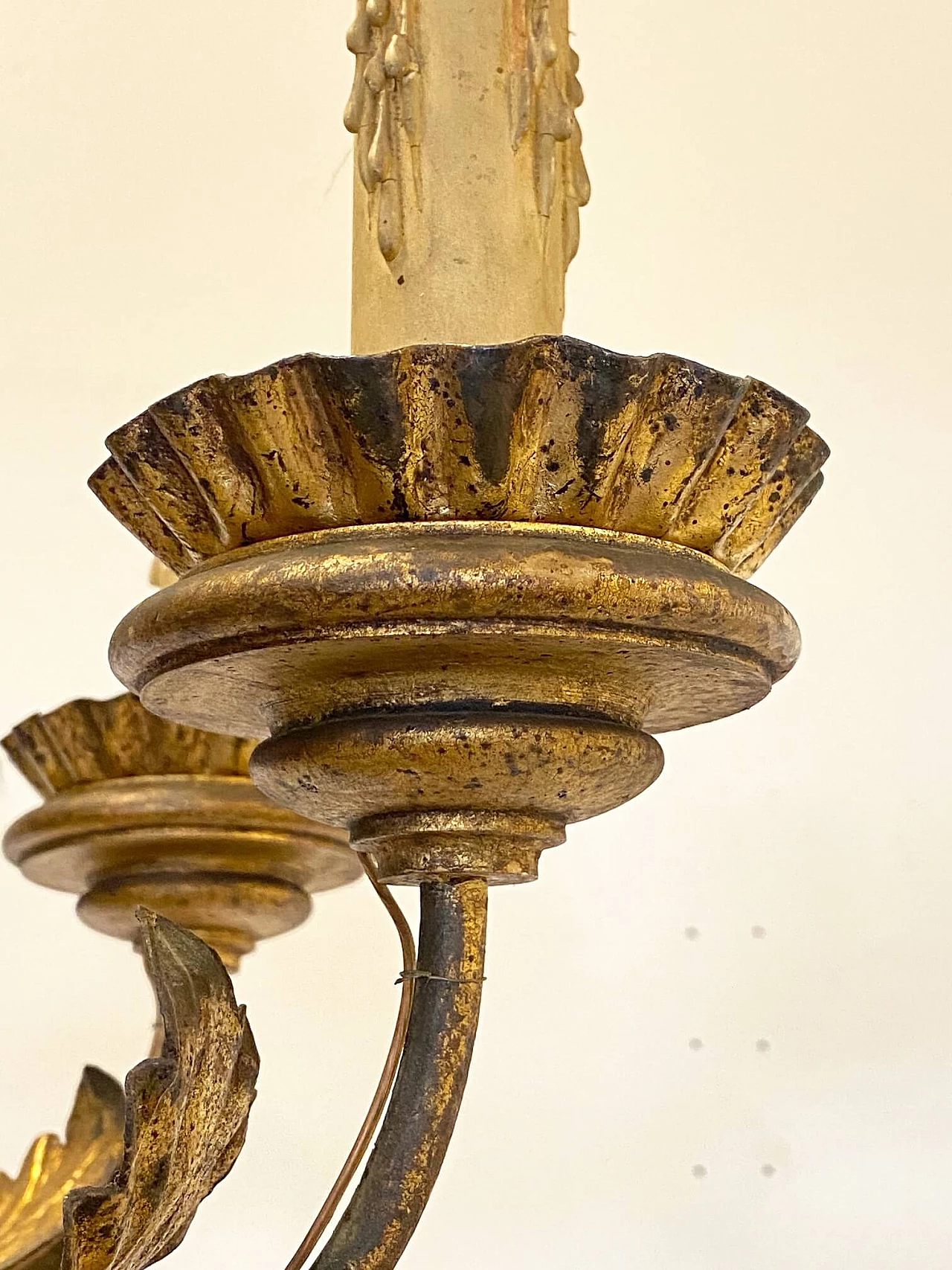 Gilded wood chandelier with 8 lights, 18th century 1210701
