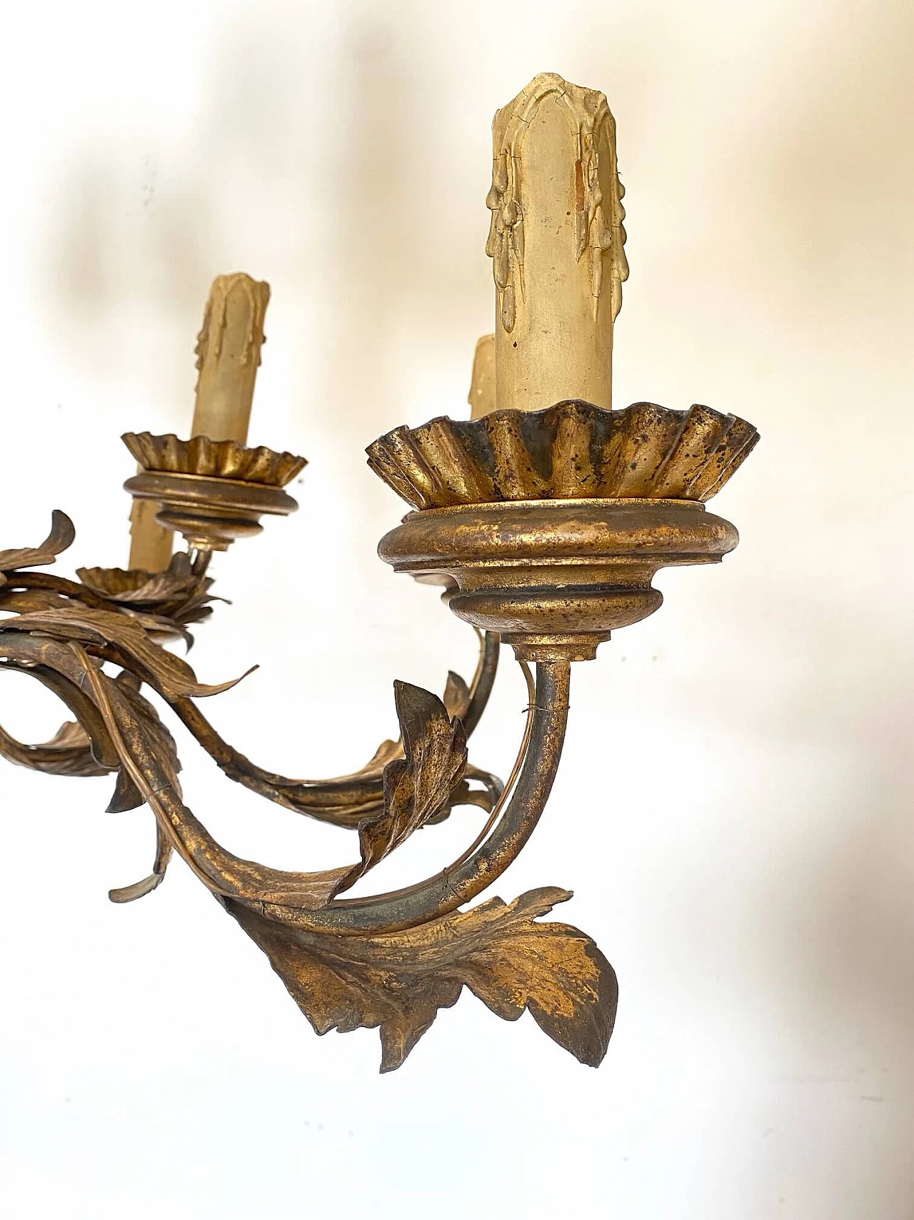 Gilded wood chandelier with 8 lights, 18th century 1210710