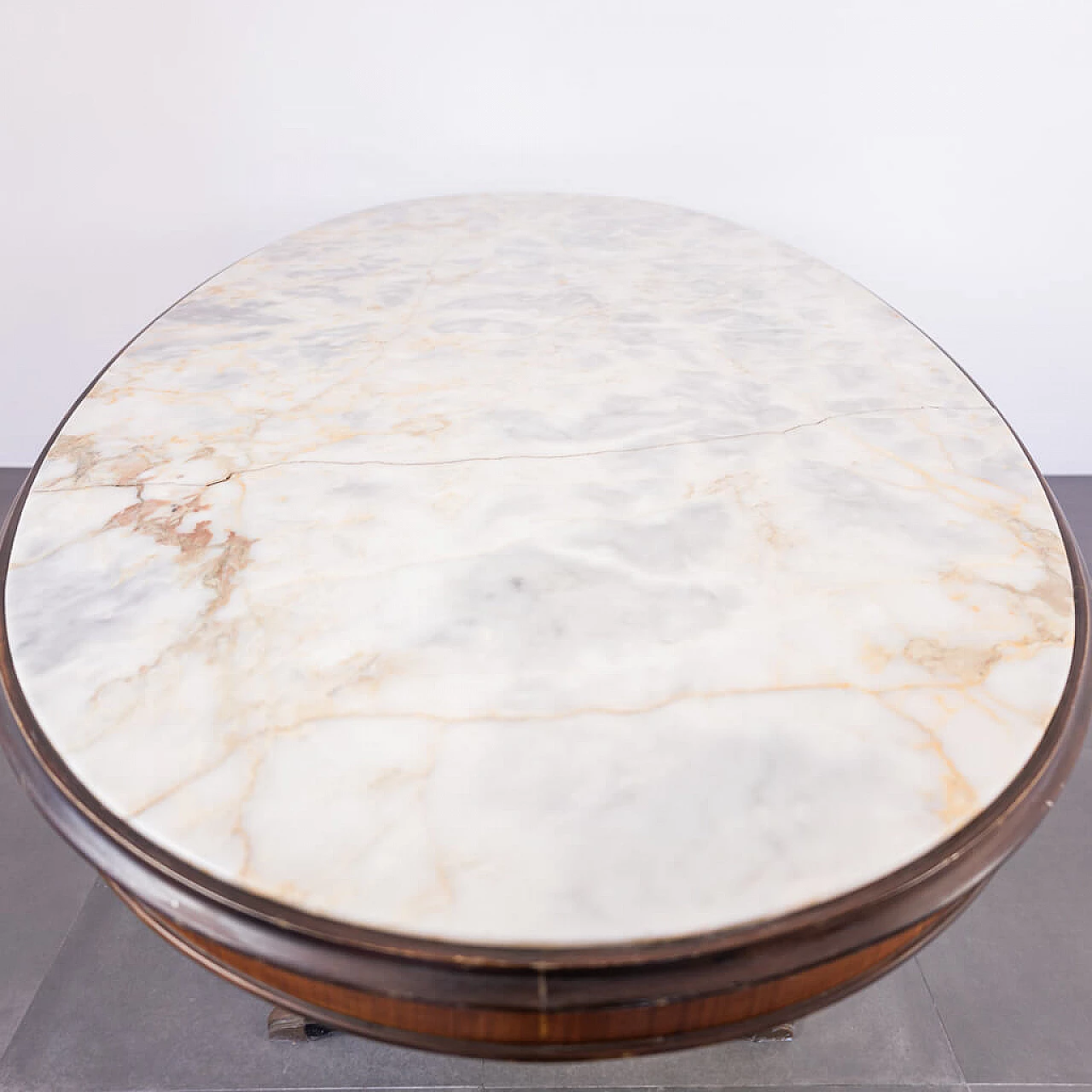 Oval dining table in wood, marble and brass, 60s 1211452