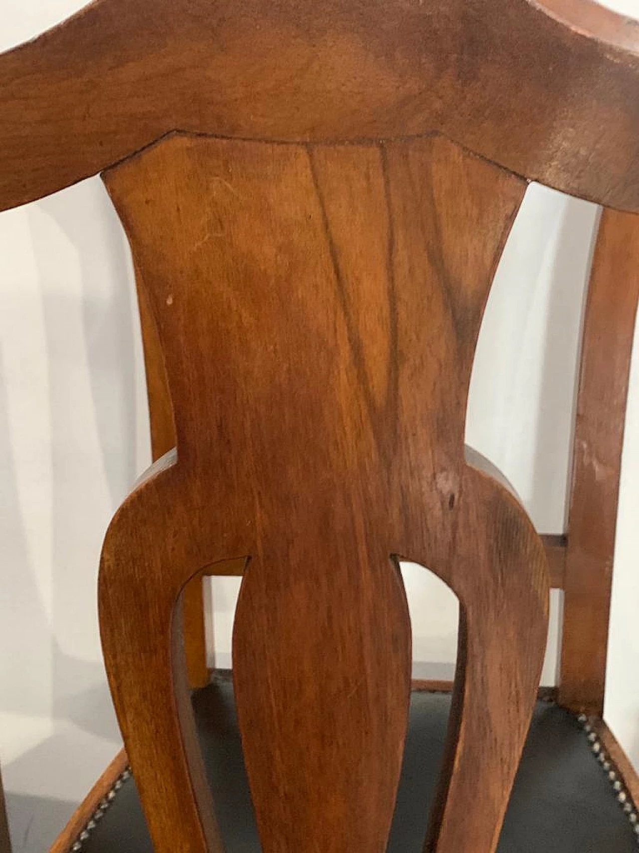 6 dining chairs in carved walnut Art Deco, 30s 1212035