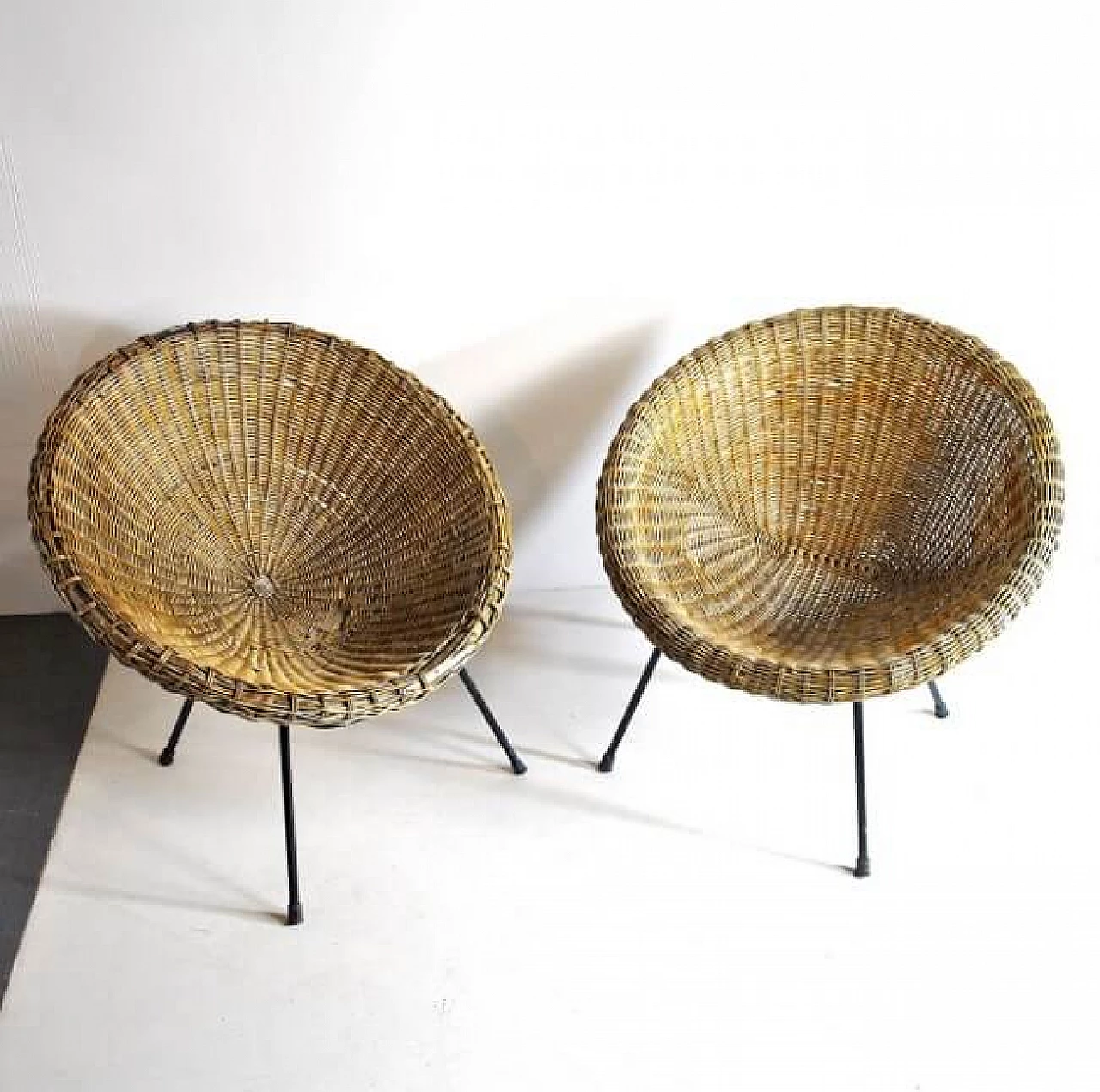 Pair of wicker egg chairs, 50s 1212544