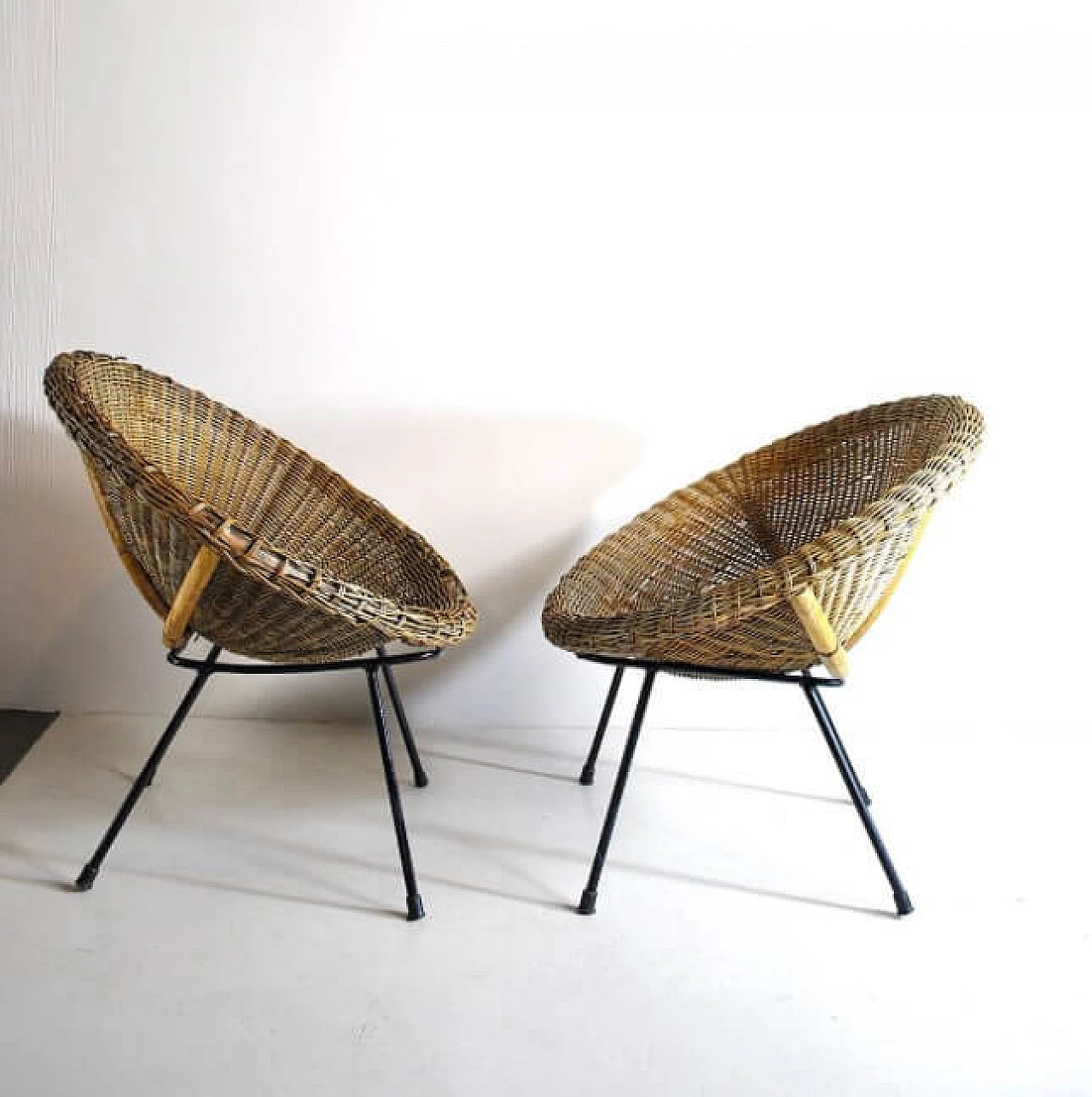 Pair of wicker egg chairs, 50s 1212552