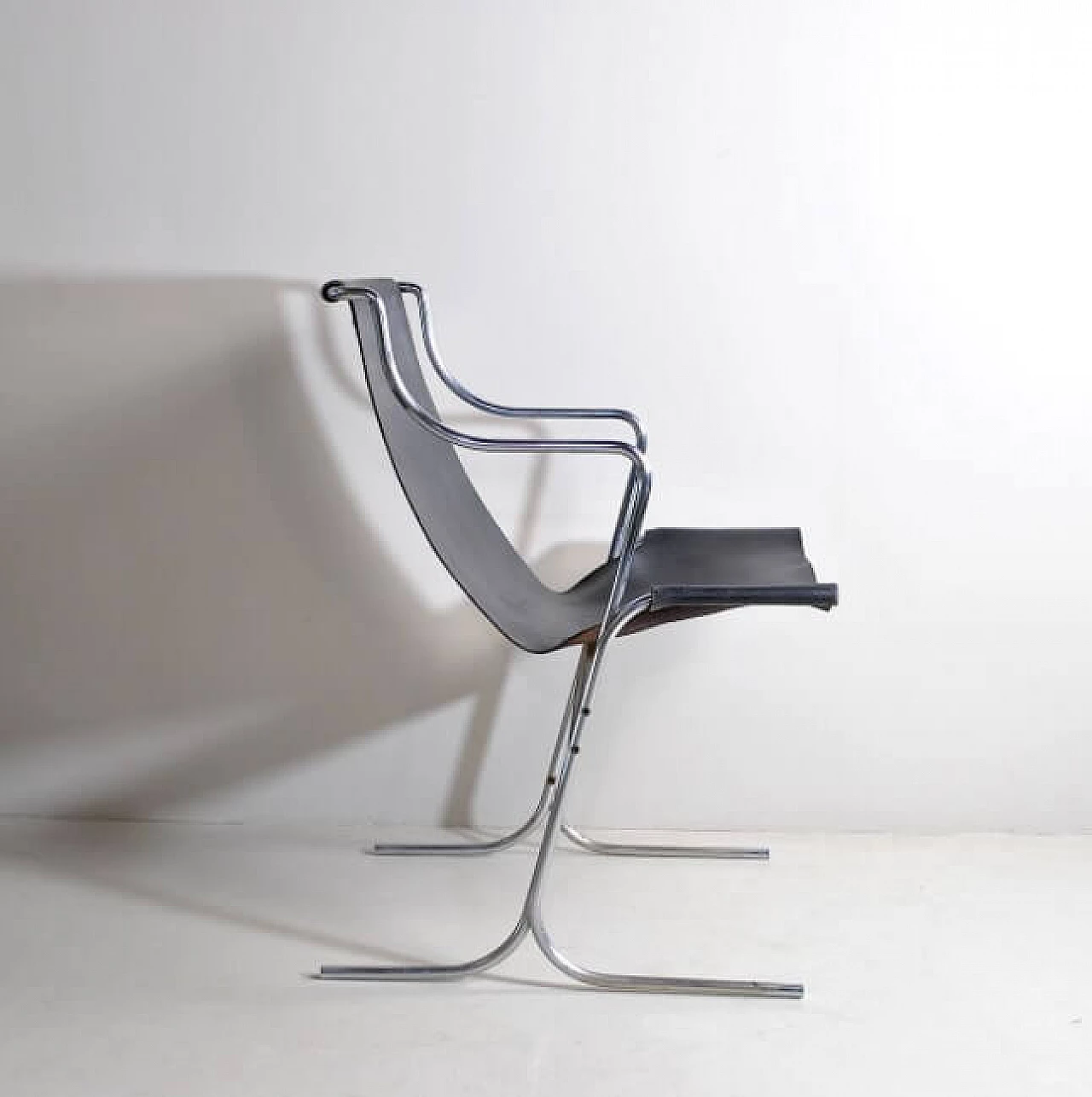 Sedia in pelle e acciaio, anni '60 1212878