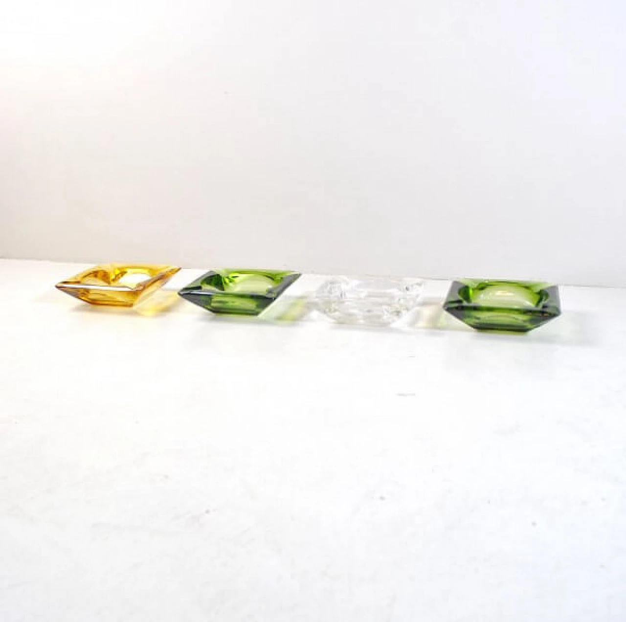 4 Ashtrays in stained glass, 60s 1213041