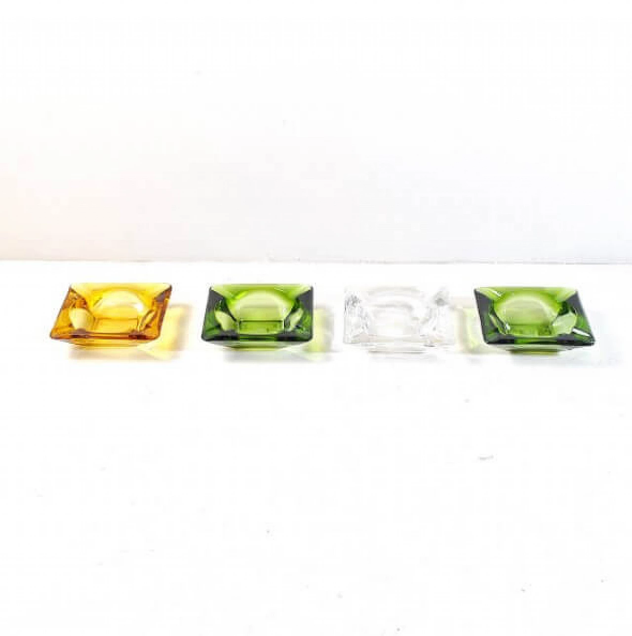 4 Ashtrays in stained glass, 60s 1213042
