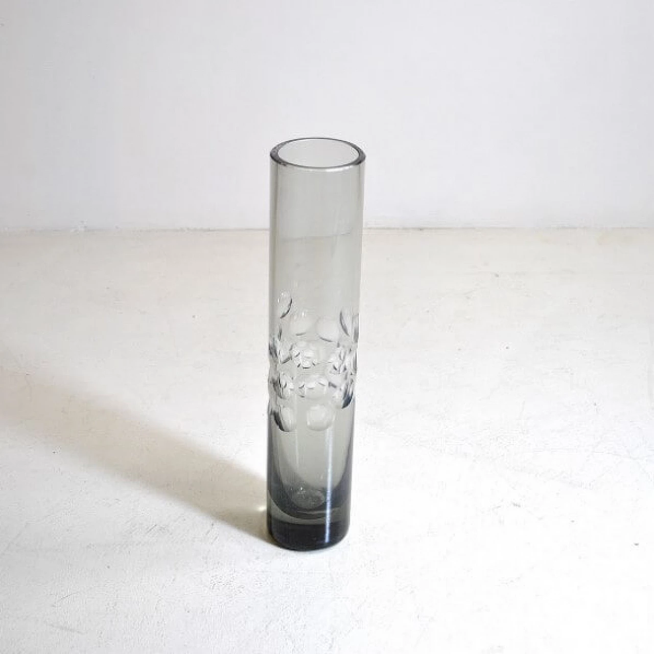 Cylindrical vase in colored glass, 60s 1213224