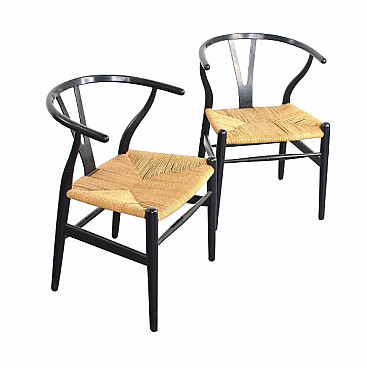 Pair of Wishbone chairs by Hans J. Wegner for Carl Hansen & Søn, 60s