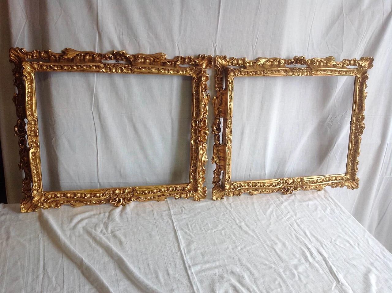 Pair of Baroque style frames in wood and gilded plaster, 30s 1214315