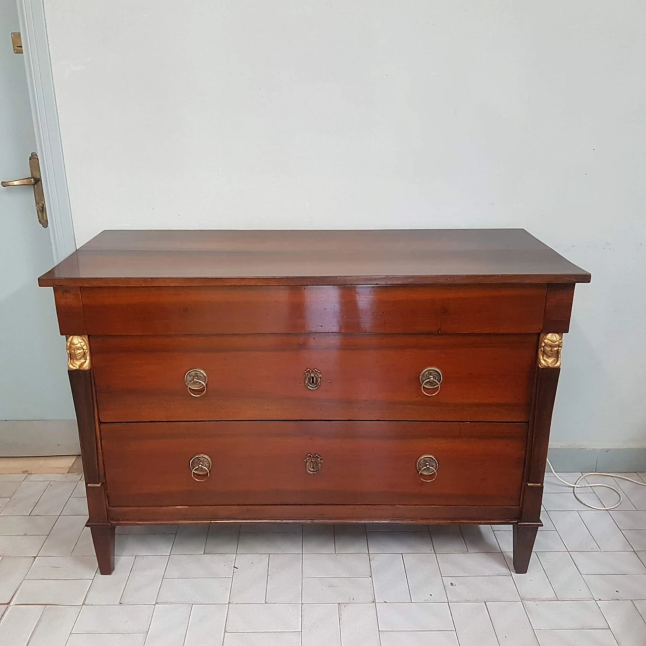 Empire walnut chest of drawers, early 19th century 1214548