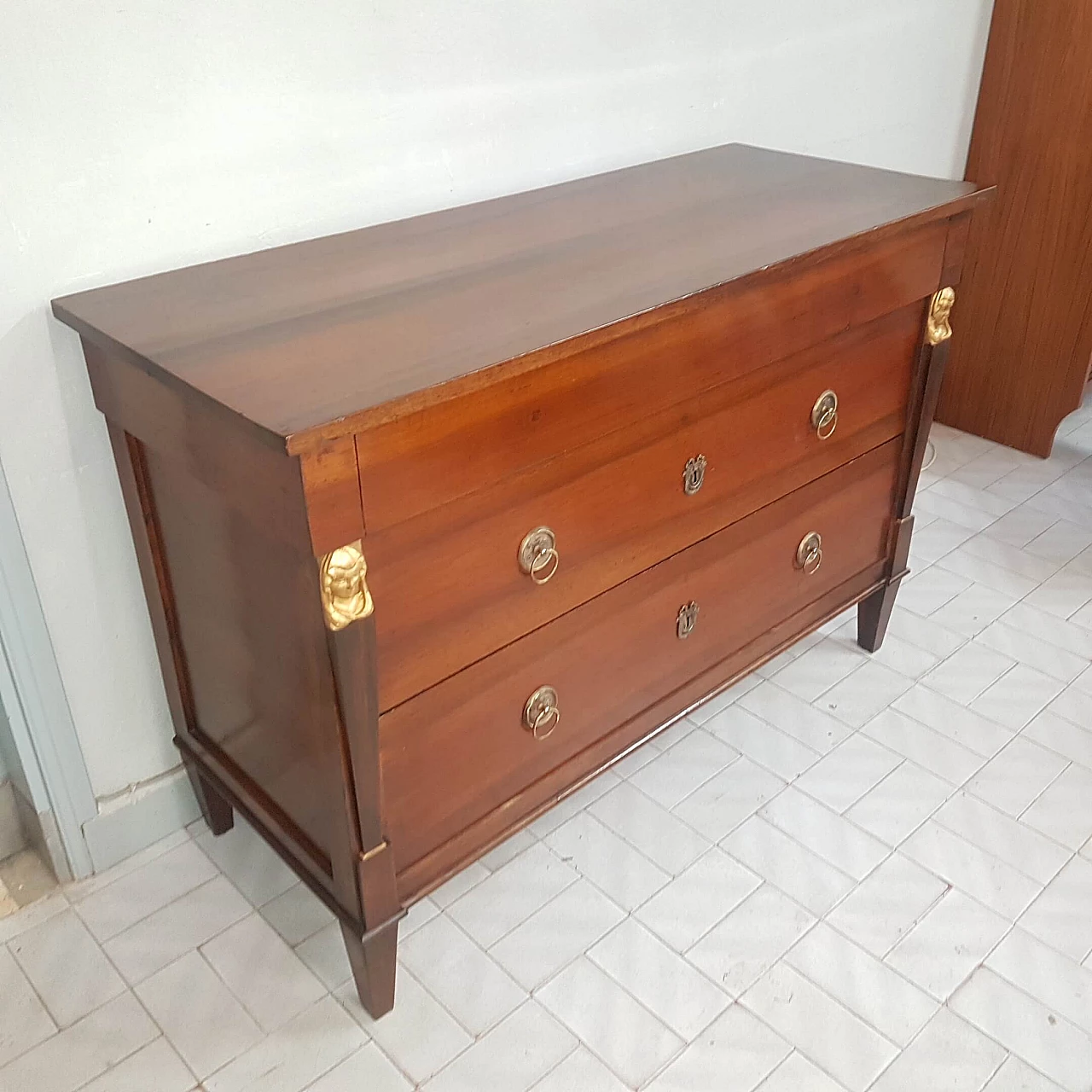 Empire walnut chest of drawers, early 19th century 1214549