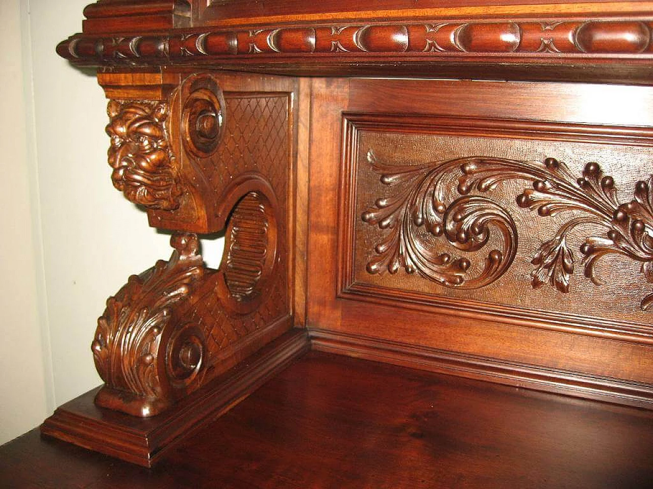 Walnut sideboard Renaissance style, early '900 1215524