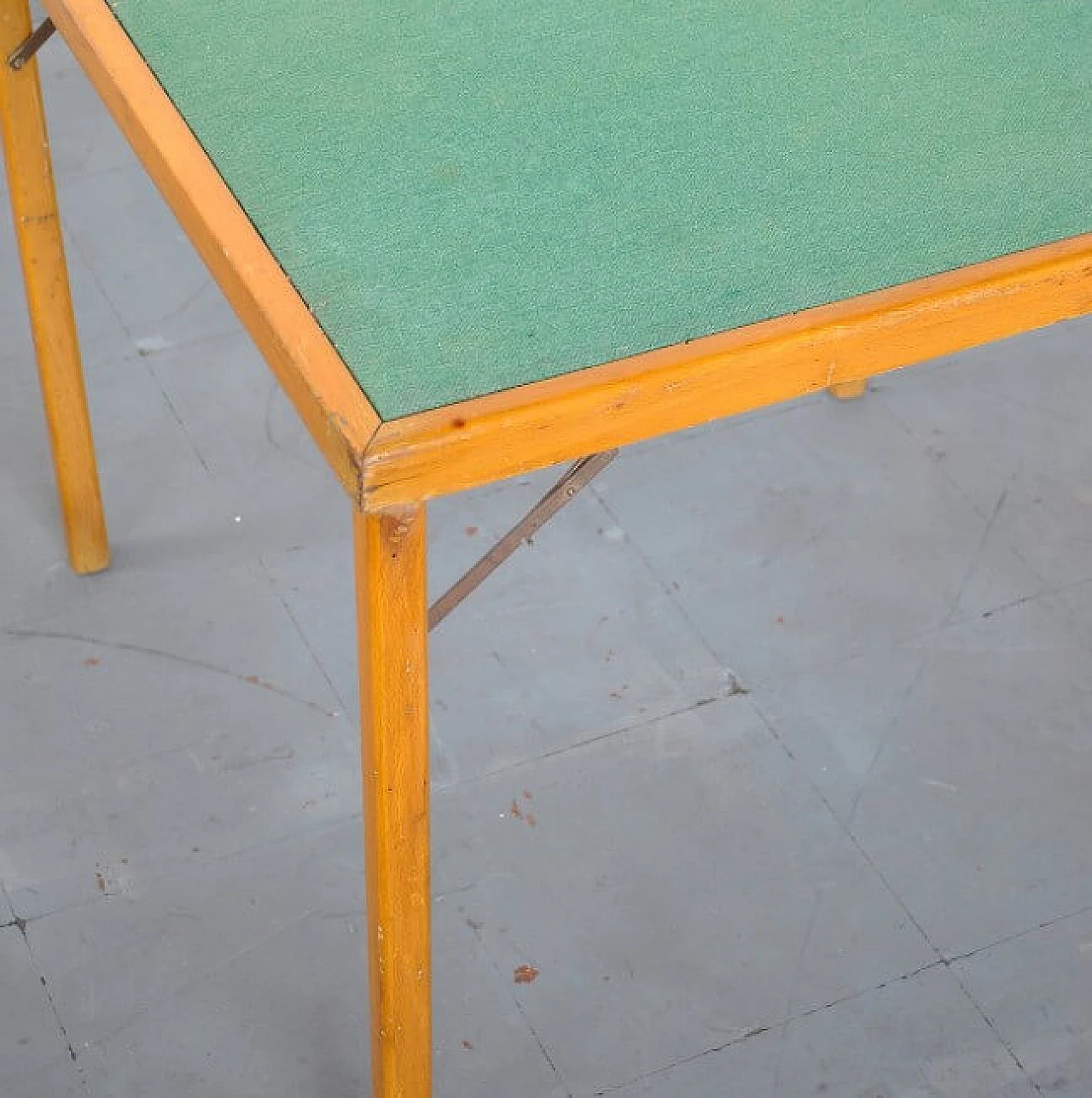 Tavolo da gioco in legno e tessuto, anni '60 1215700