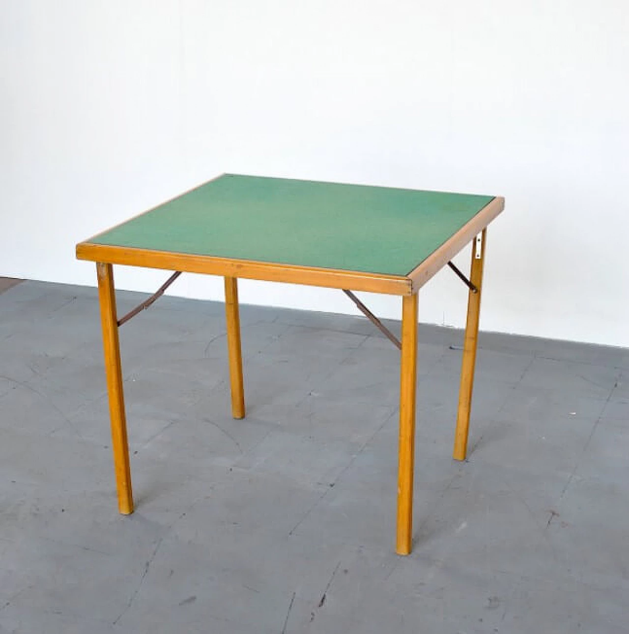 Tavolo da gioco in legno e tessuto, anni '60 1215701