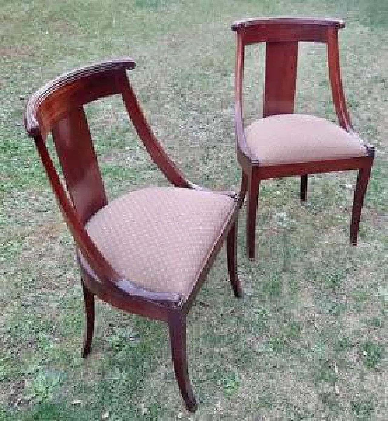 Pair of gondola chairs in mahogany 1215737