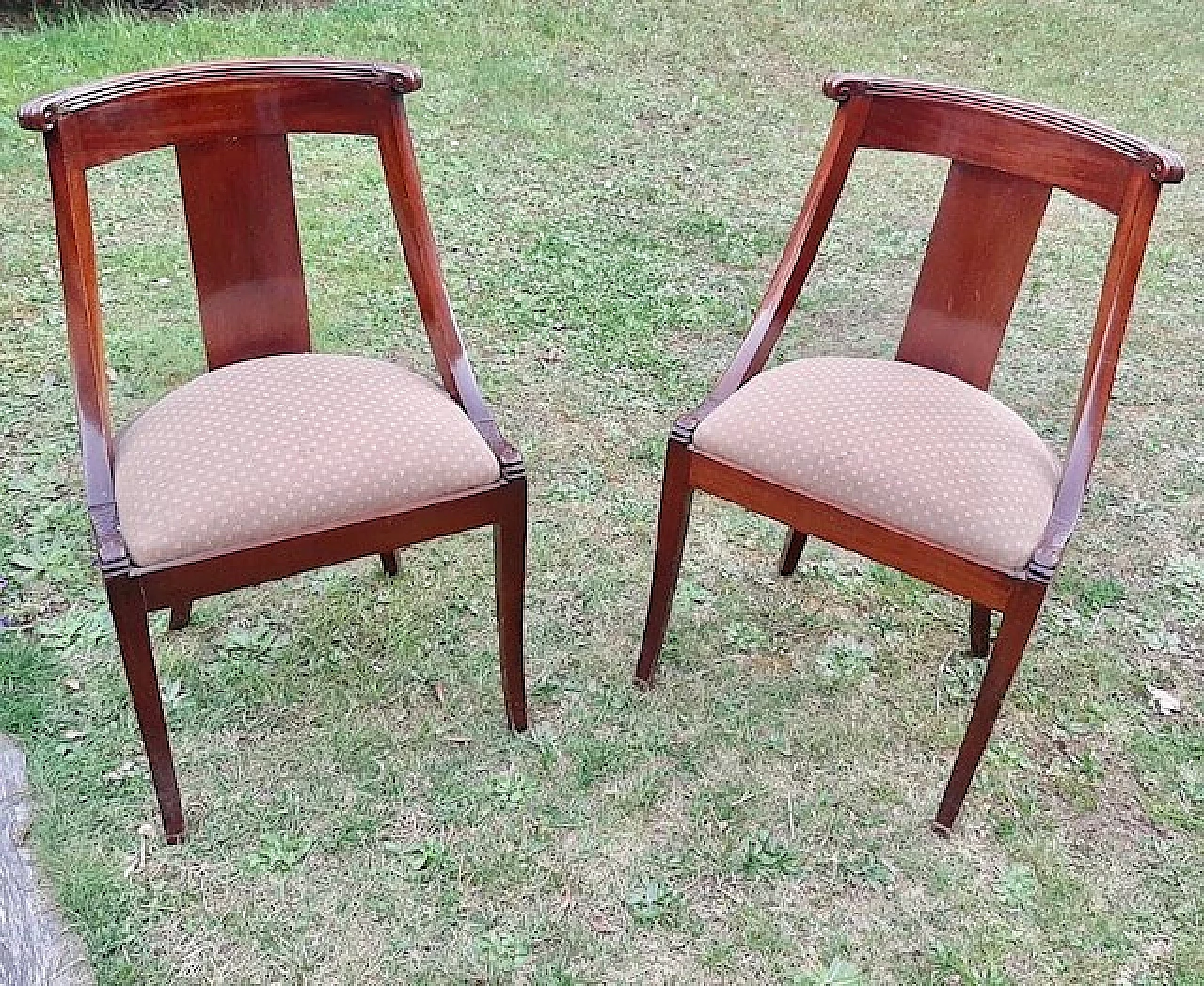 Pair of gondola chairs in mahogany 1215738