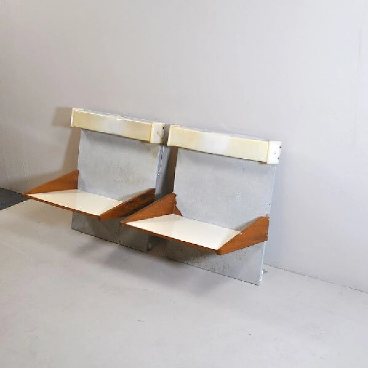 Pair of shelves in wood and perspex, 60s 1216384