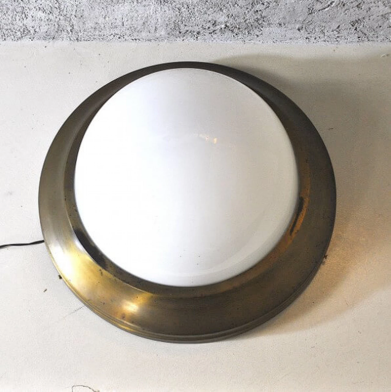 Wall lamp in brass and opaline glass in the style of Pier Luigi Caccia Dominioni, 60s 1216767