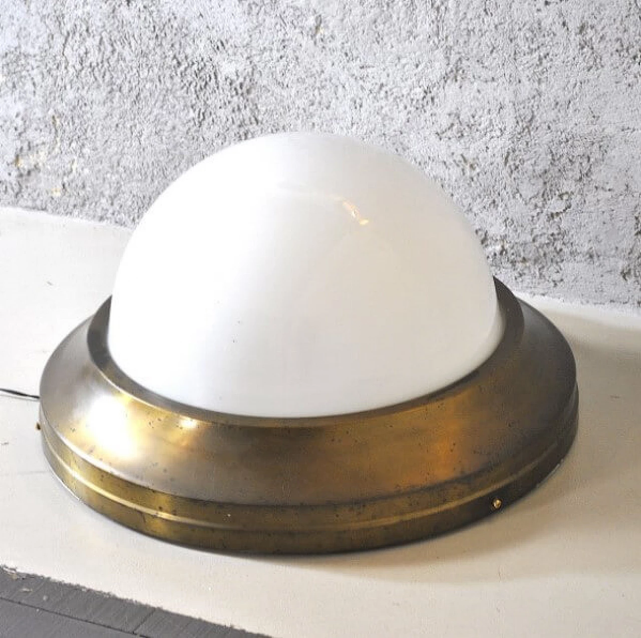 Wall lamp in brass and opaline glass in the style of Pier Luigi Caccia Dominioni, 60s 1216769