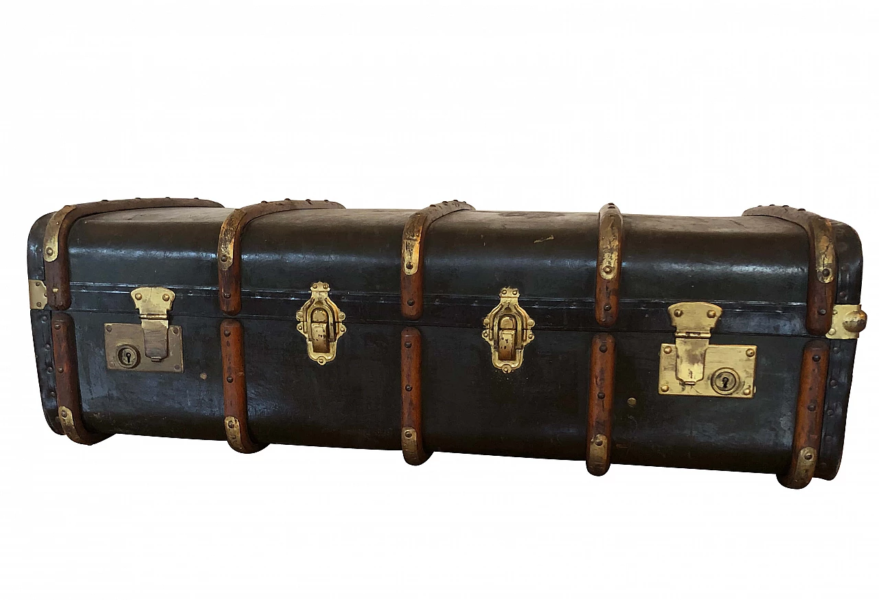 Travel trunk and leather, 20s 1217221