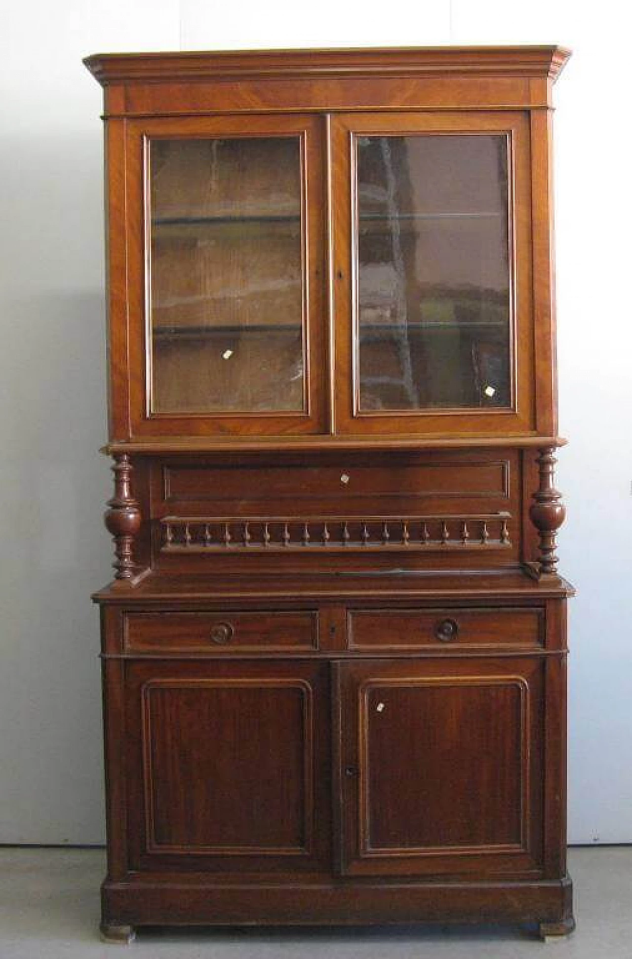 Two-body sideboard in mahogany and glass, 10s 1217687