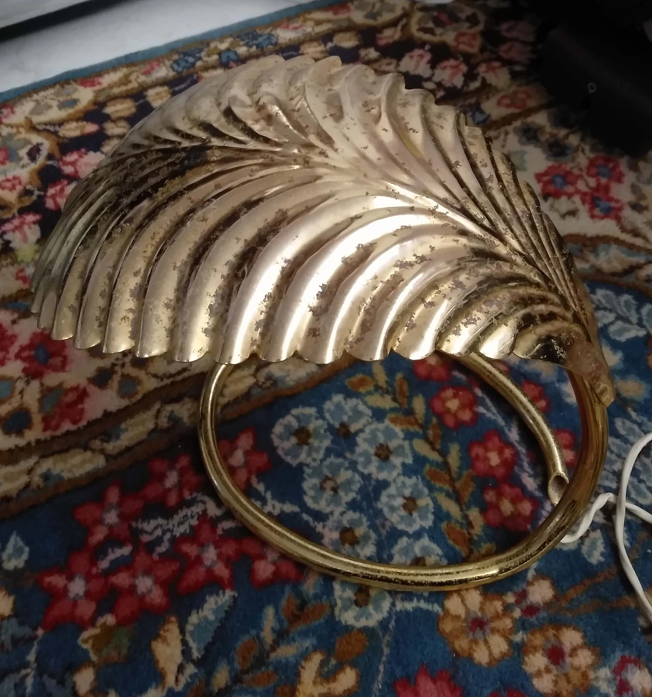 Lampada da tavolo a forma di foglia in ottone  in stile Barbi di Sergio Terzani, anni '60 1217953