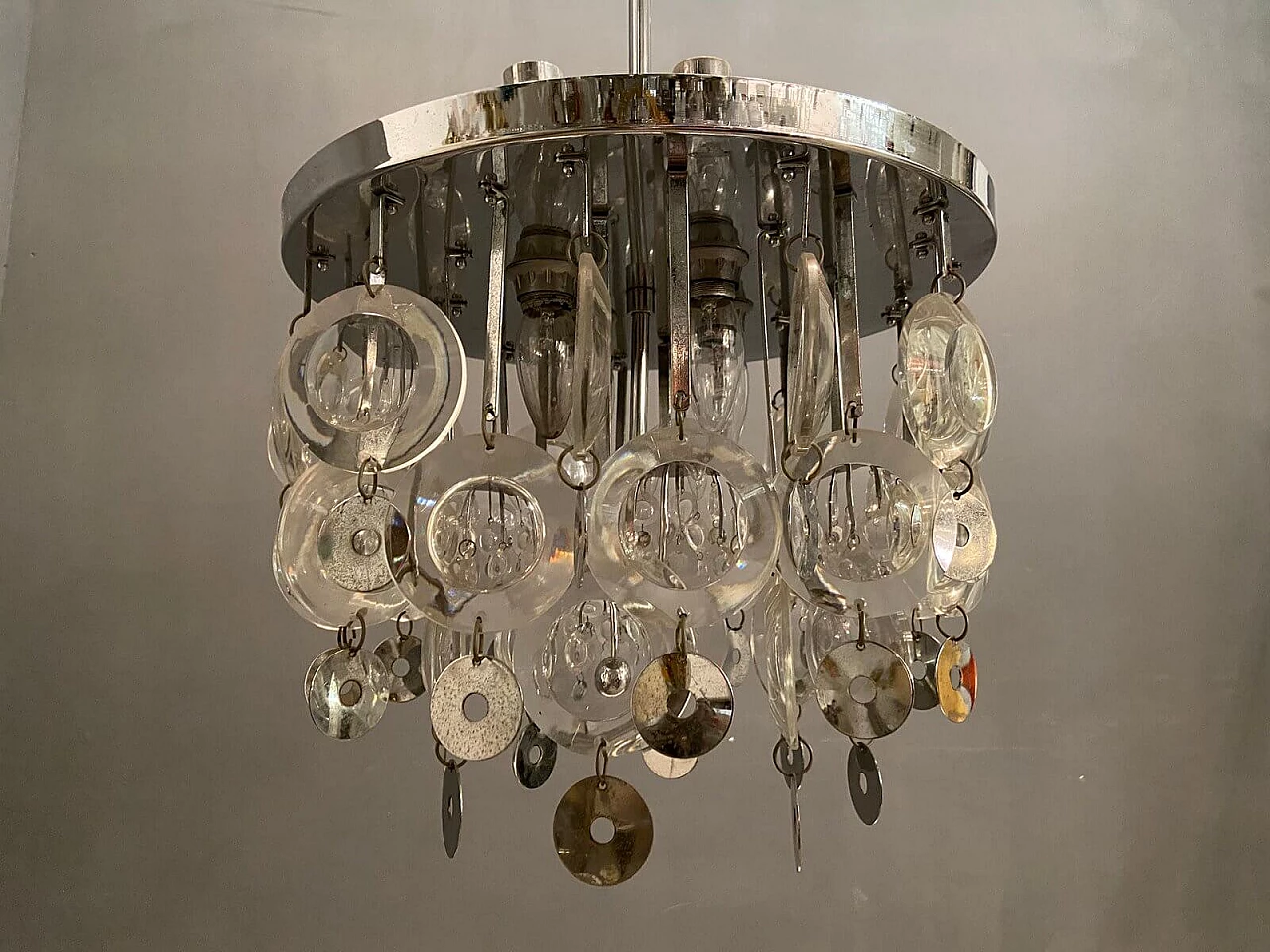 Chandelier in glass and chromed metal discs by Oscar Torlasco, 70s 1218237