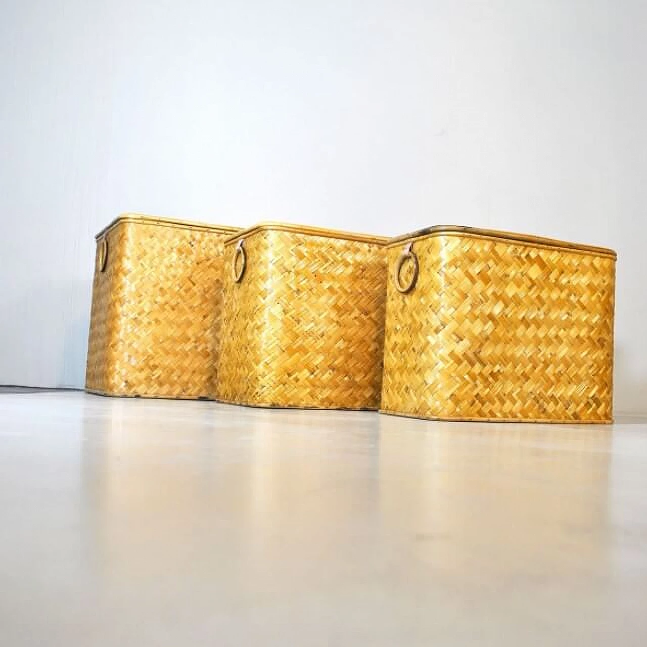 3 Wicker containers with brass handles, 60s 1219544