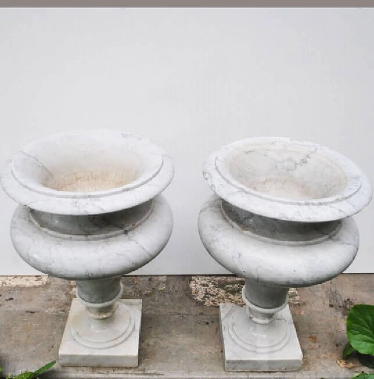Pair of vases in Carrara marble, 80s 1219666