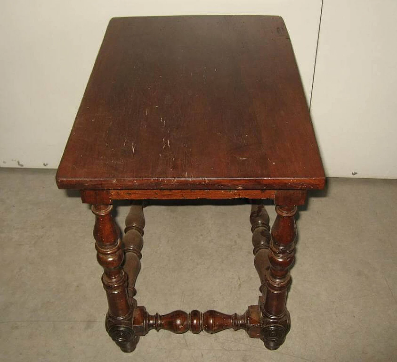 Reel table in walnut, early '900 1219670