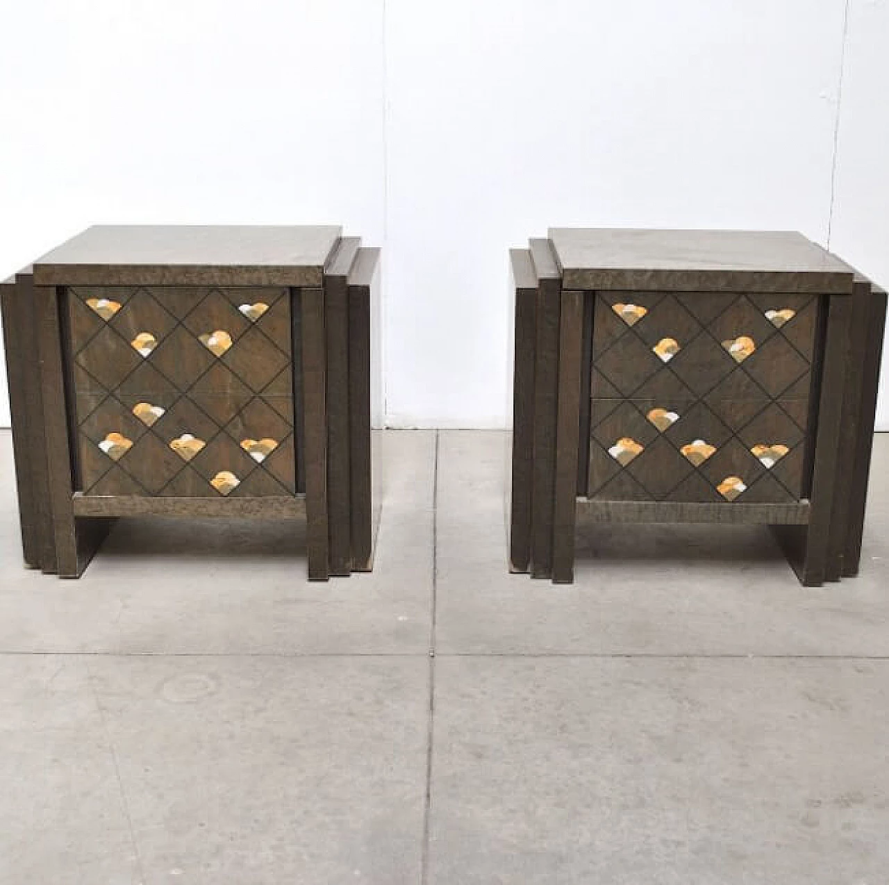 Pair of bedside table in rosewood in the style of Luciano Frigerio, 70s 1219700