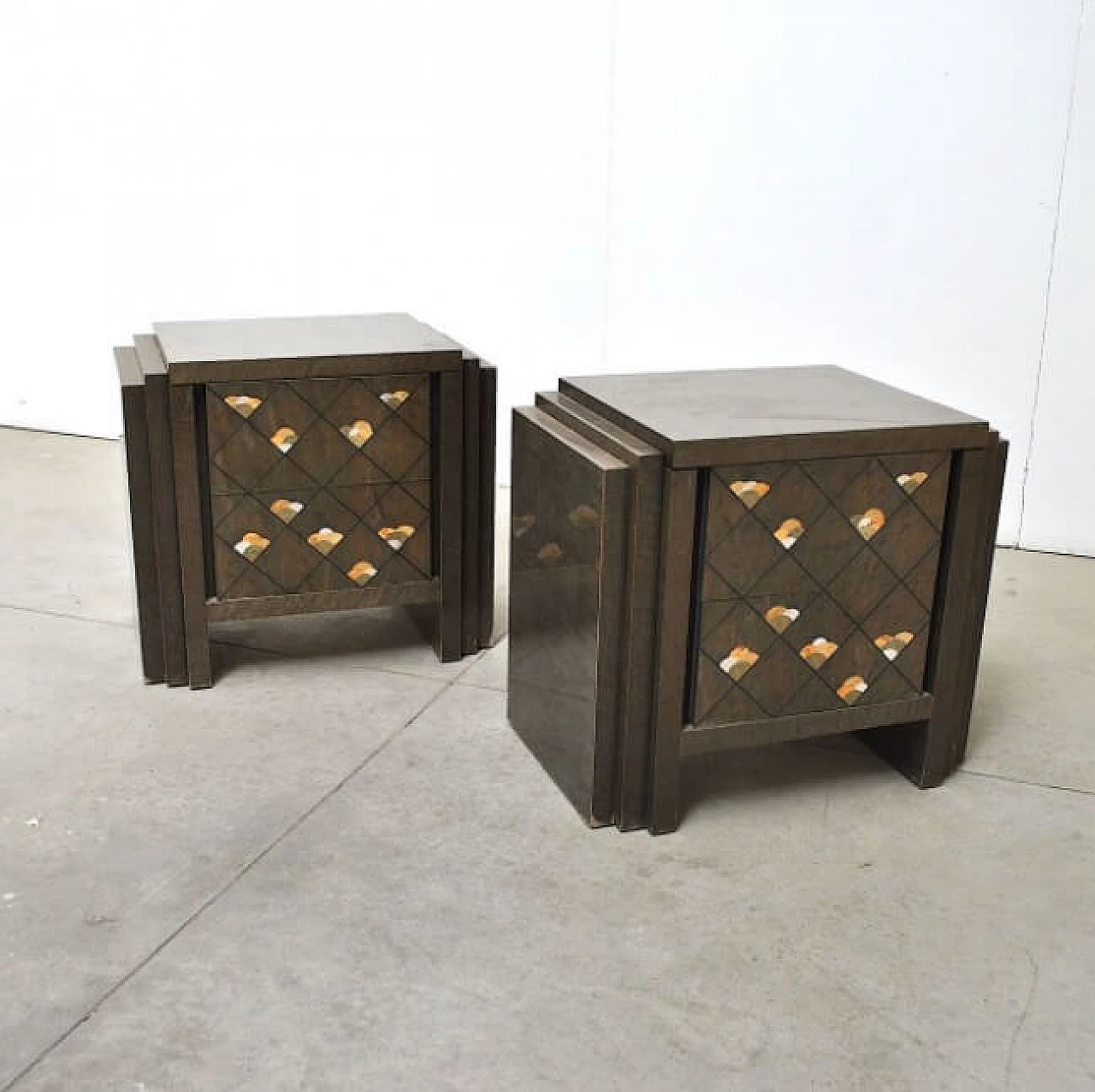 Pair of bedside table in rosewood in the style of Luciano Frigerio, 70s 1219702