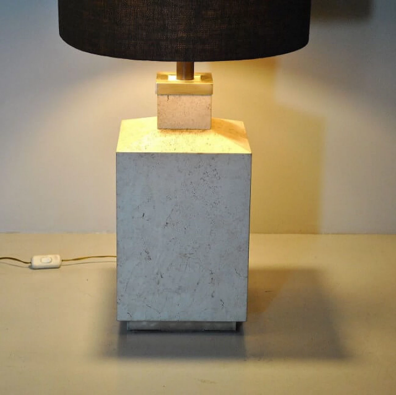 Table lamp in travertine, 70s 1219787