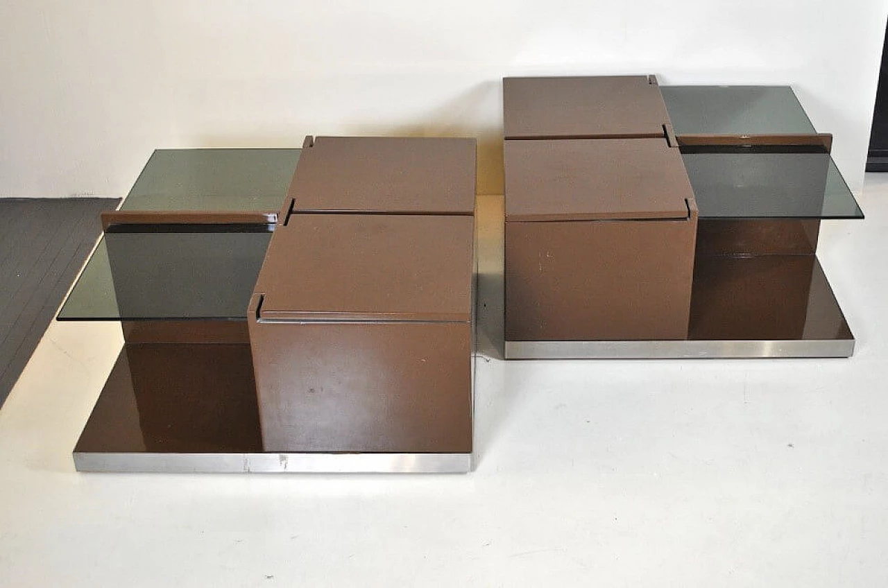 Bar cabinet in lacquered walnut and glass, 70s 1219835