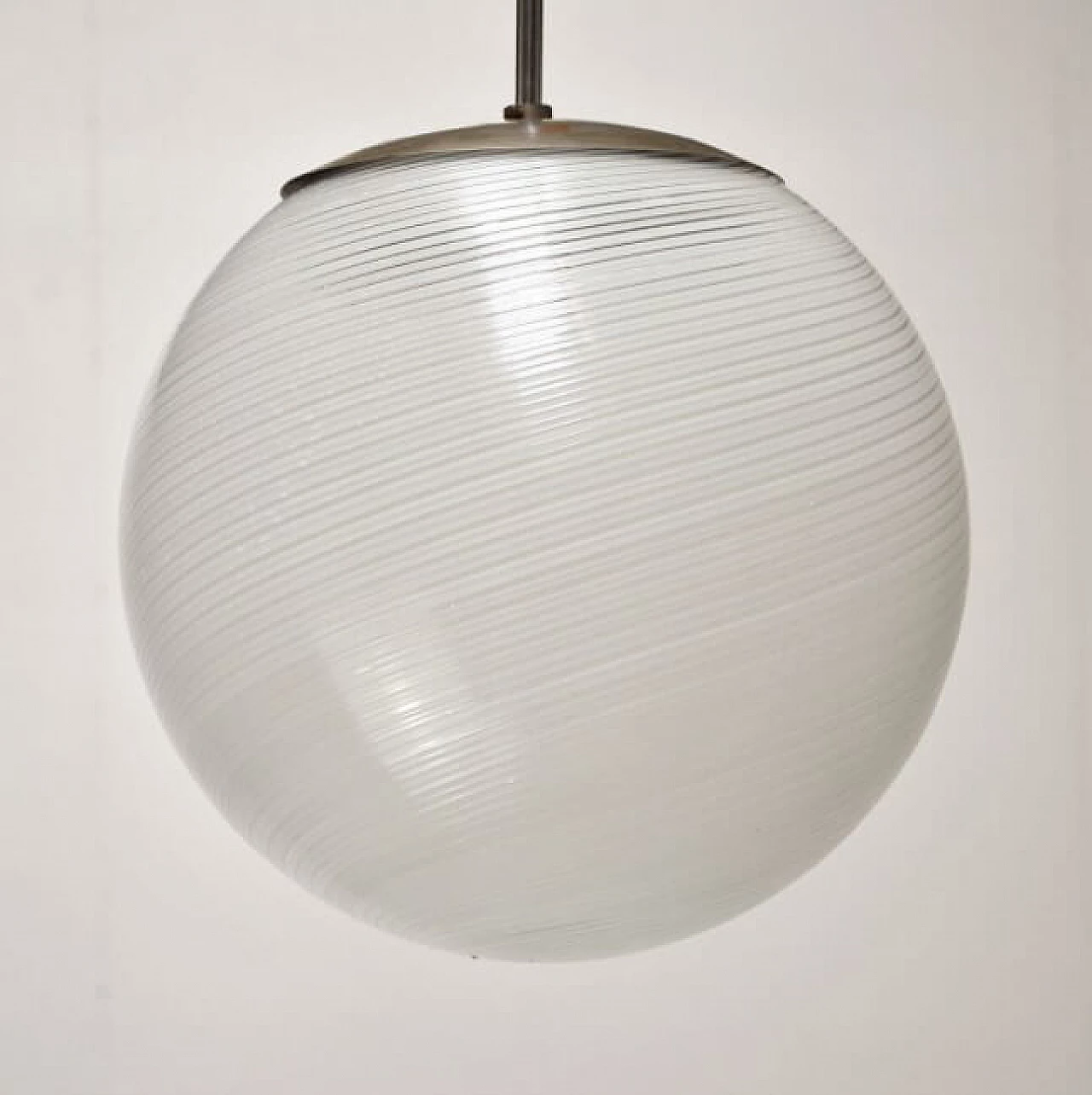 Sphere chandelier in steel and frosted glass by Alessandro Diaz de Santillana, 50s 1220063