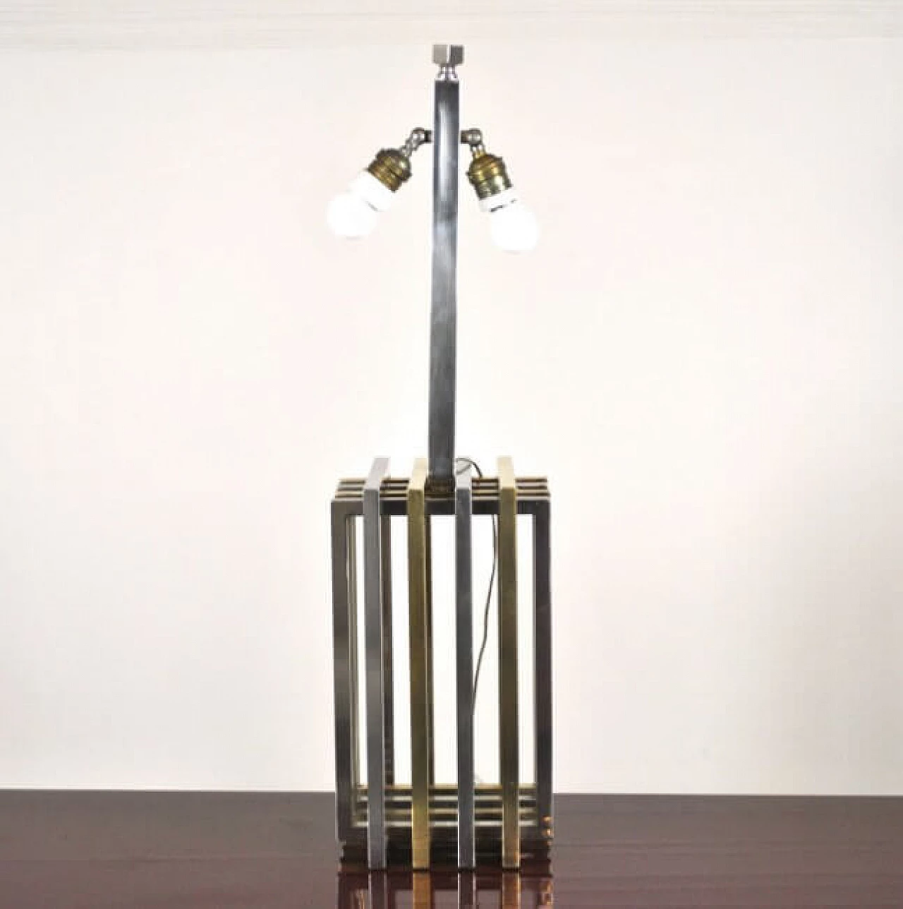 Table lamp in gilded and polished brass by Romeo Rega, 70s 1220135