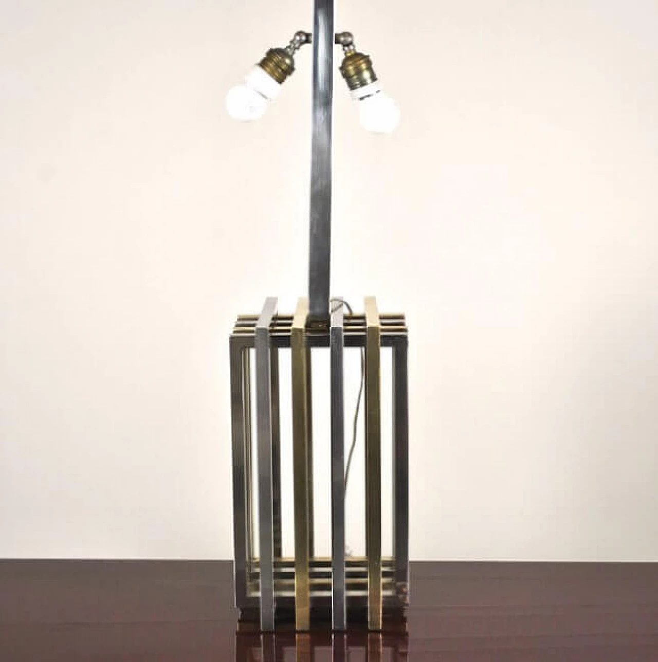 Table lamp in gilded and polished brass by Romeo Rega, 70s 1220138