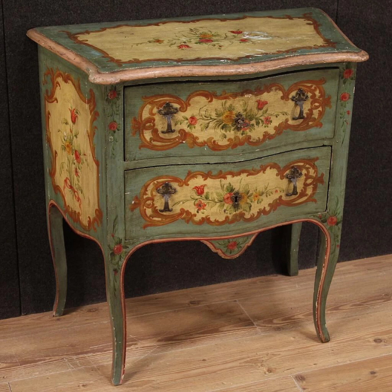 Small Venetian style chest of drawers, 20th century 1220672